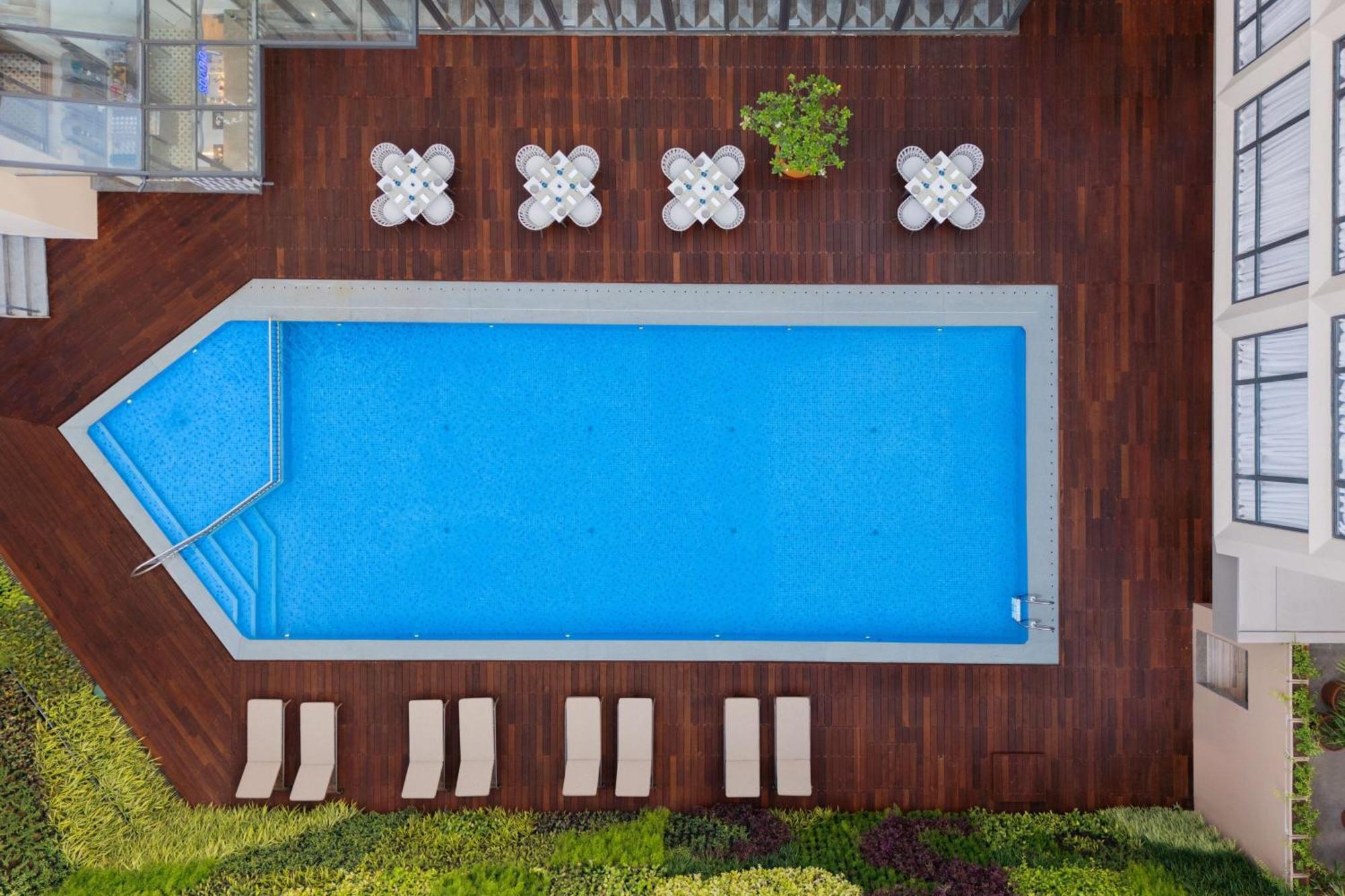 Courtyard By Marriott Goa Colva Hotell Eksteriør bilde