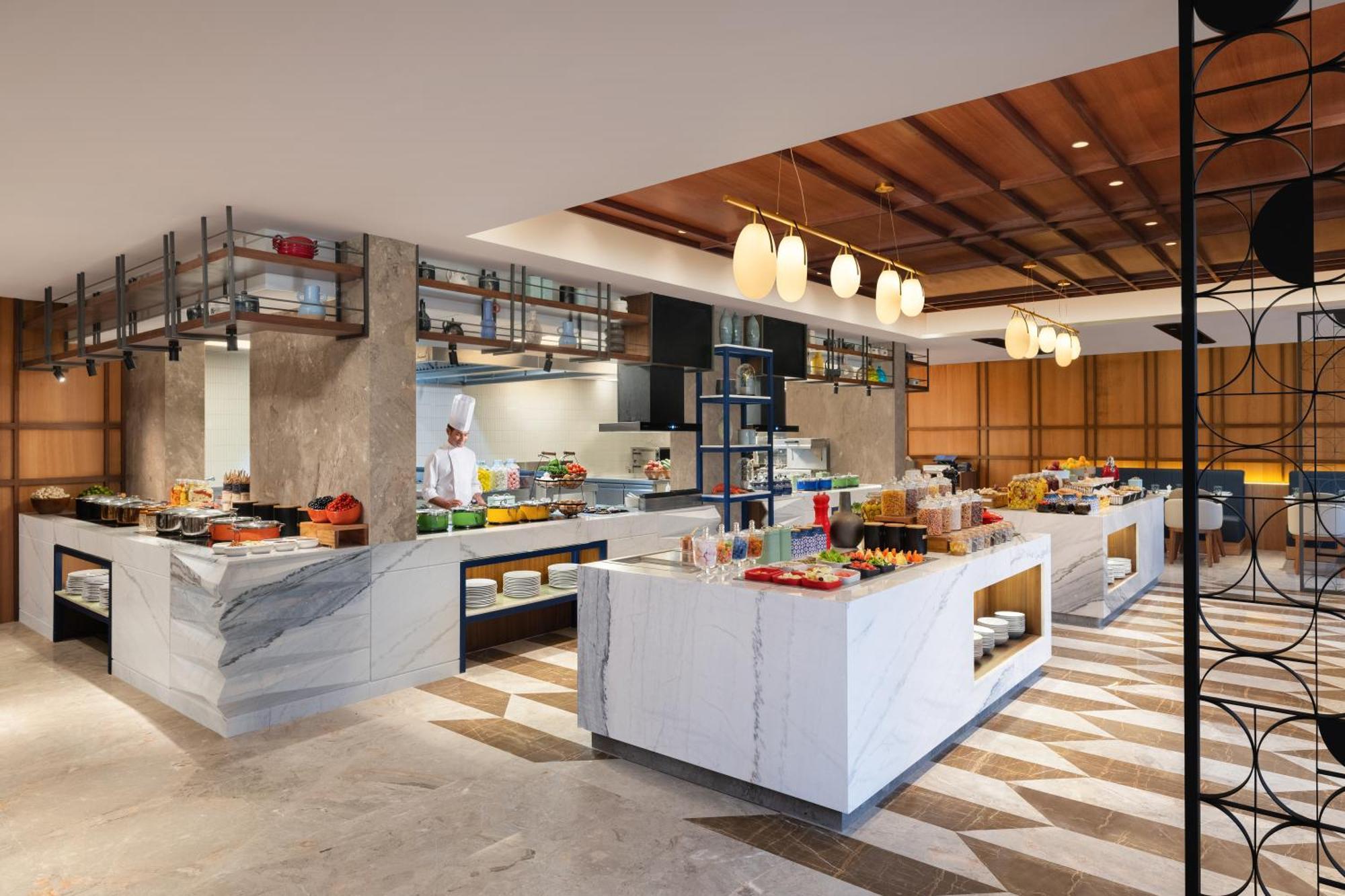 Courtyard By Marriott Goa Colva Hotell Eksteriør bilde