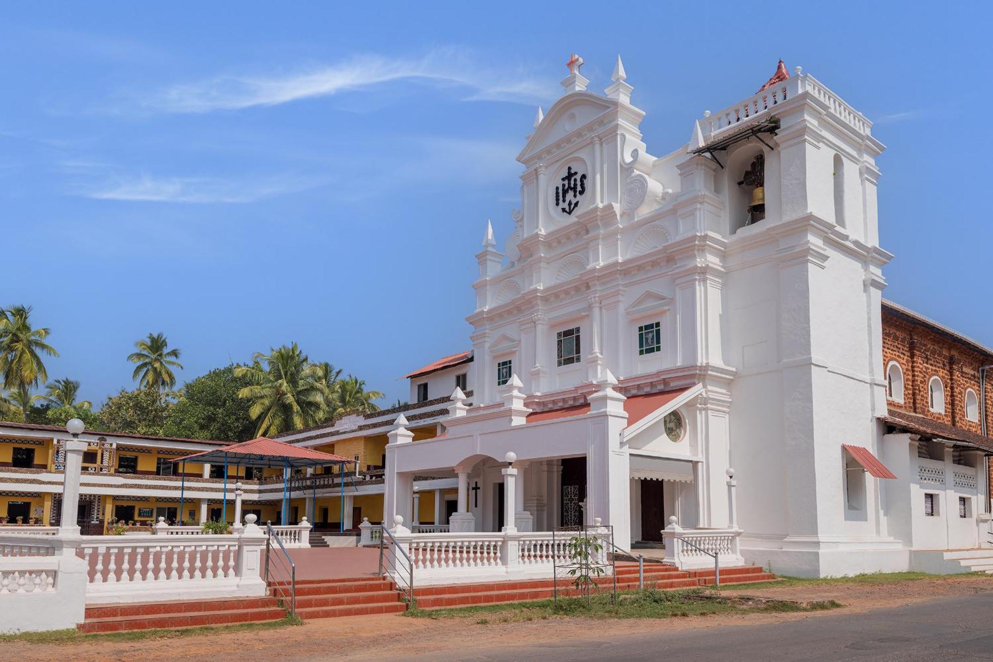 Courtyard By Marriott Goa Colva Hotell Eksteriør bilde